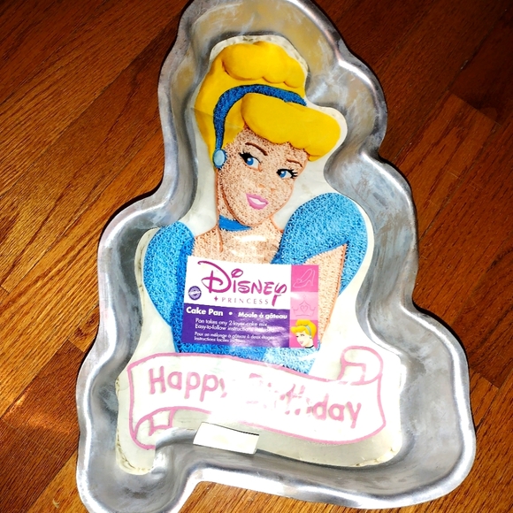 Wilton Kitchen New Vintage Wilton Disney Cinderella Cake Pan Poshmark